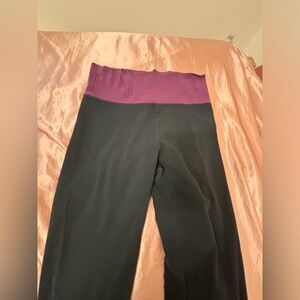 Black and Purple VICTORIA SECRET LEGGINGS